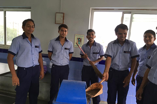 Housekeeping Services in Gandhinagar