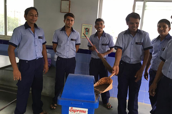 Housekeeping Services in Sarkhej